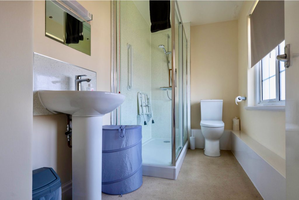 A bedroom at Broadlands