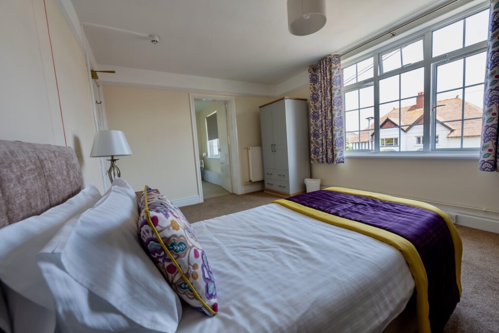 A bedroom at Broadlands